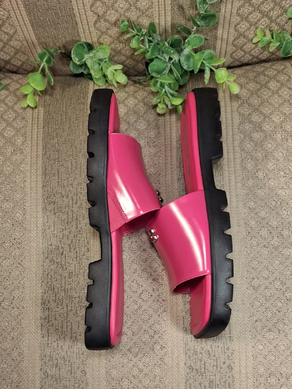 Coach Florence Dragon Fruit Pink Slide Sandals - Picture 6 of 16